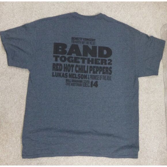 Red Hot Chili Peppers Band Together North Bay Fire Relief Benefit Concert - Picture 2 of 7